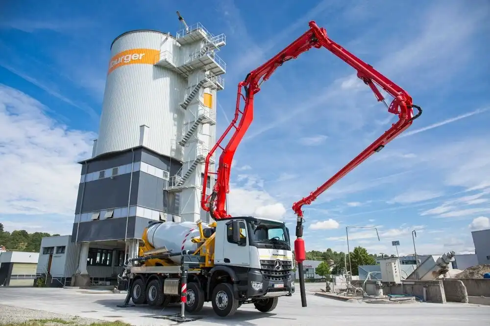 Преимущества аренды автобетононасоса: как ускорить и упростить бетонные работы