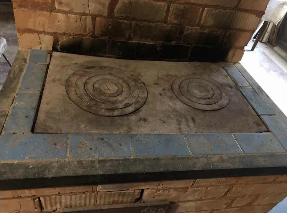 В Могилеве пенсионер неправильно топил печь — в больницу попал и он, и сын