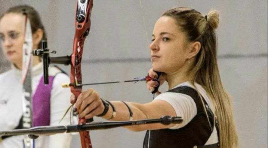 Могилевчанка Карина Деминская стала абсолютной чемпионкой Беларуси по стрельбе из лука в помещении