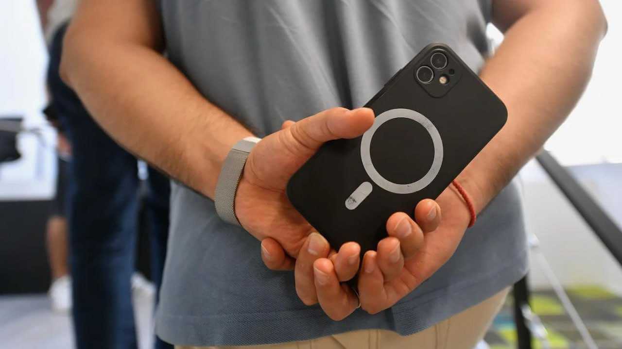 Под Могилевом подросток украл айфон у приятеля