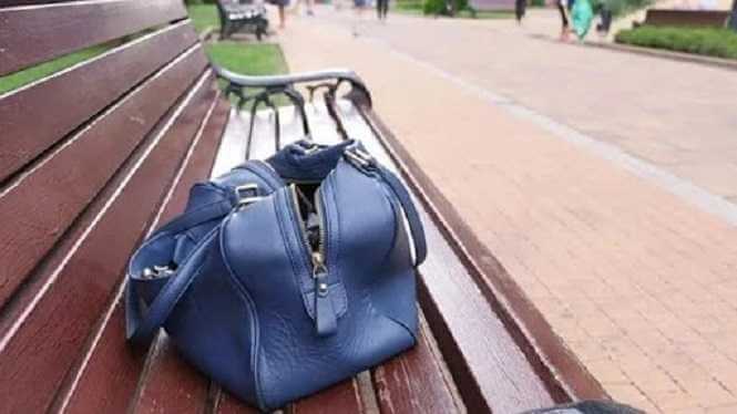 Могилевчанин украл деньги, но позвонил, чтобы вернуть документы