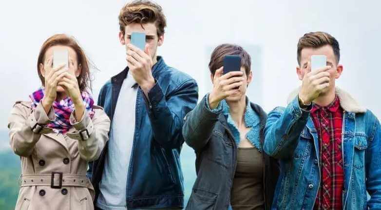 Могилевские прокуроры признали экстремистскими 60 стикеров в Telegram