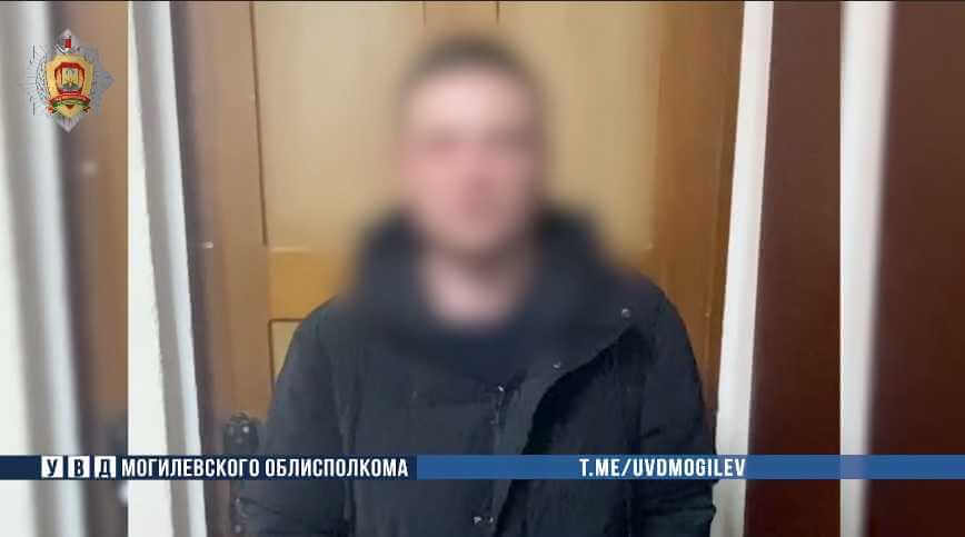 В Могилеве сосед похитил у пенсионерки более 7 тысяч рублей с банковской карты