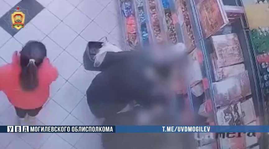 В Могилеве подруги за час обокрали три магазина
