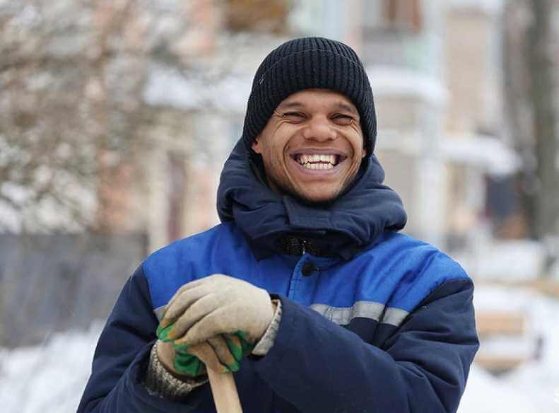 Обнаружен самый позитивный дворник Могилёва