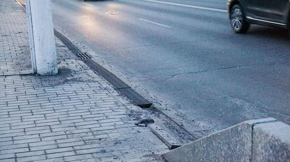 В Могилеве лужа на мосту над Дубровенкой ушла в прошлое