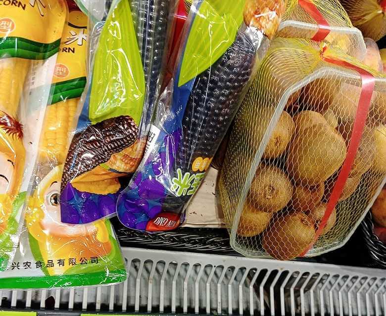 В могилевской «Санте» нашли черную кукурузу