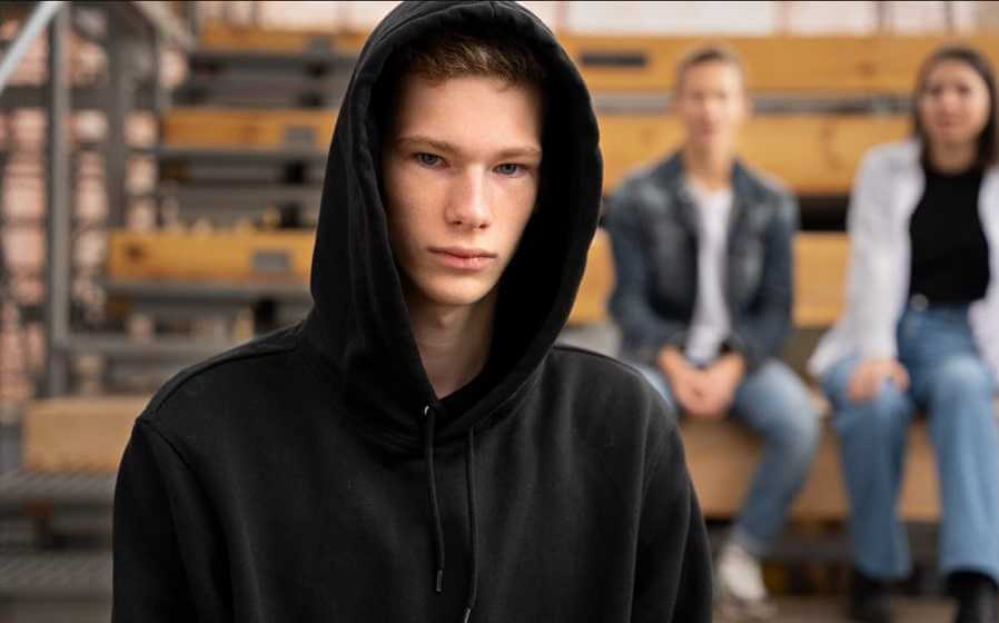 В Могилеве подросток за стипендию делал татуировки и покупал алкоголь — теперь не будет