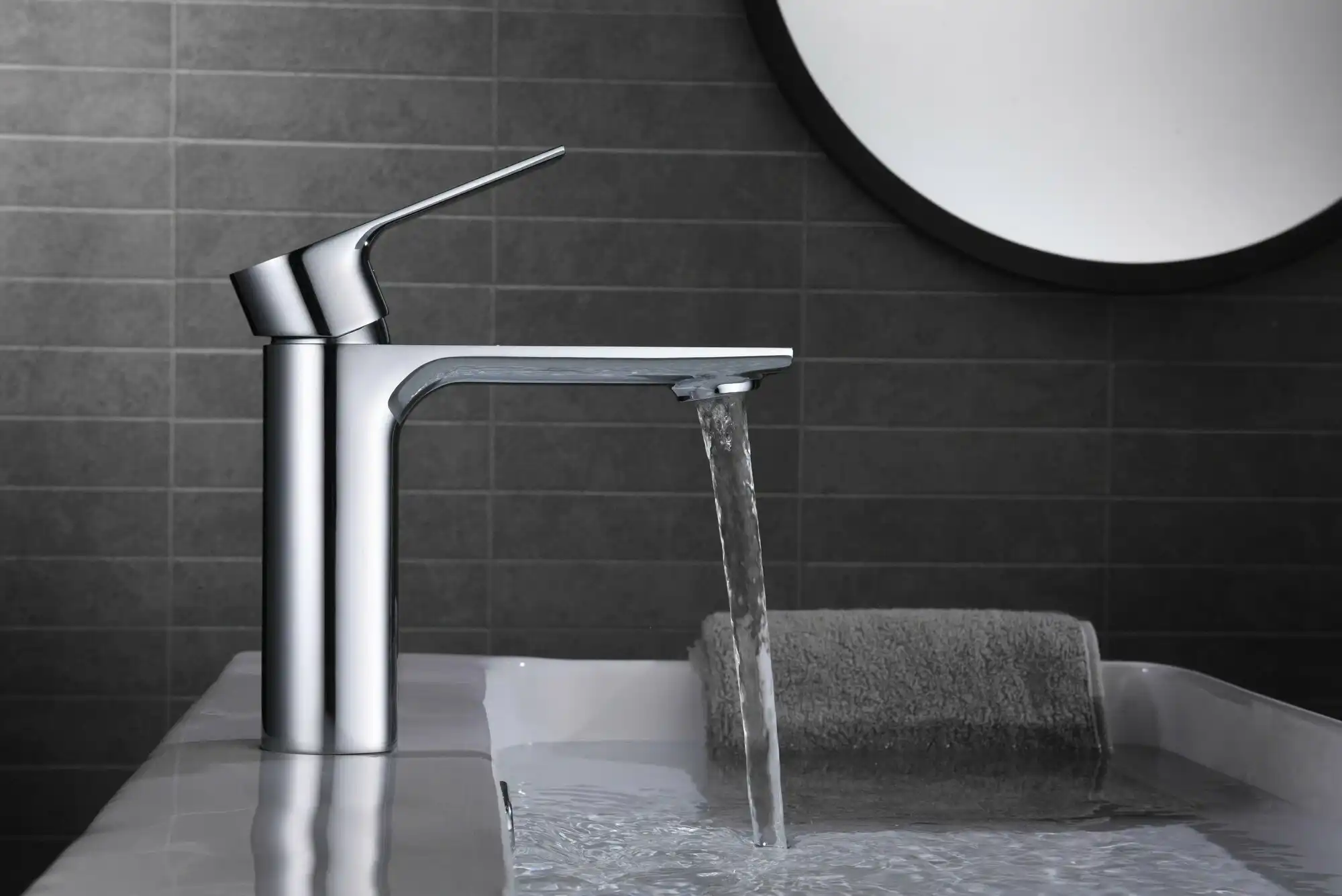 Выбор смесителя для раковины: практичность и комфорт в ванной