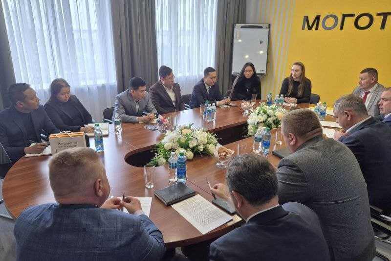 Делегация из Мьянмы посетила могилевские ОАО «Лента» и ОАО «Моготекс»