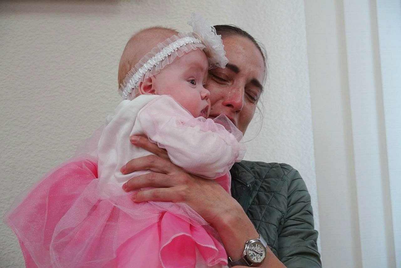 Добрые новости: в Могилеве мама смогла вернуть дочку из Дома ребенка