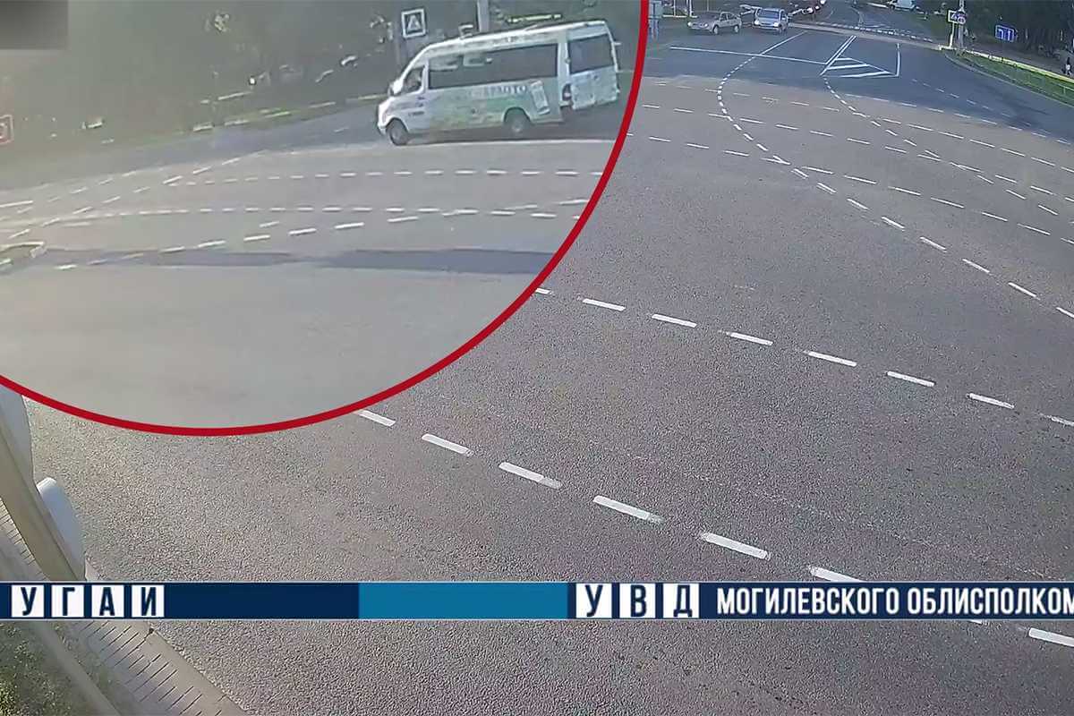 Вчера в Могилеве маршрутка сбила женщину на пешеходном переходе