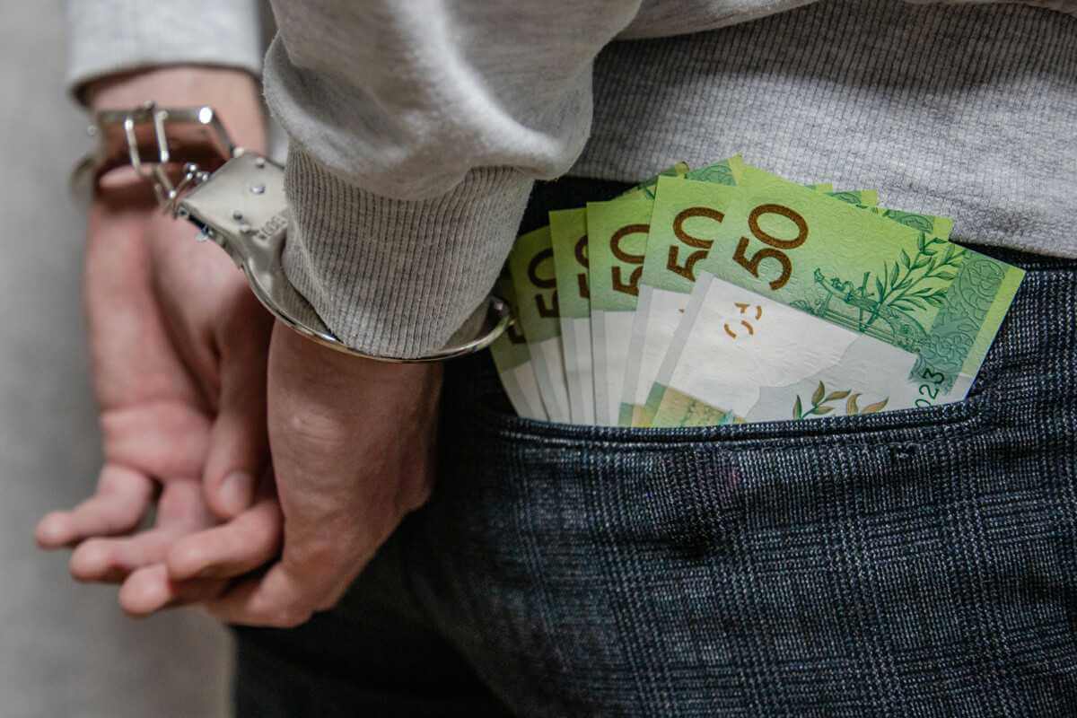 Вместо кассы - в карман: могилевчанин похитил у компании деньги