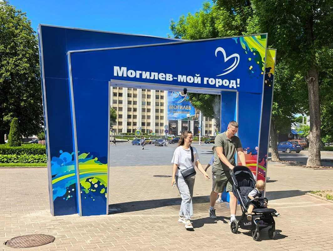 Освежающая арка в Могилеве перестала работать — украли форсунки