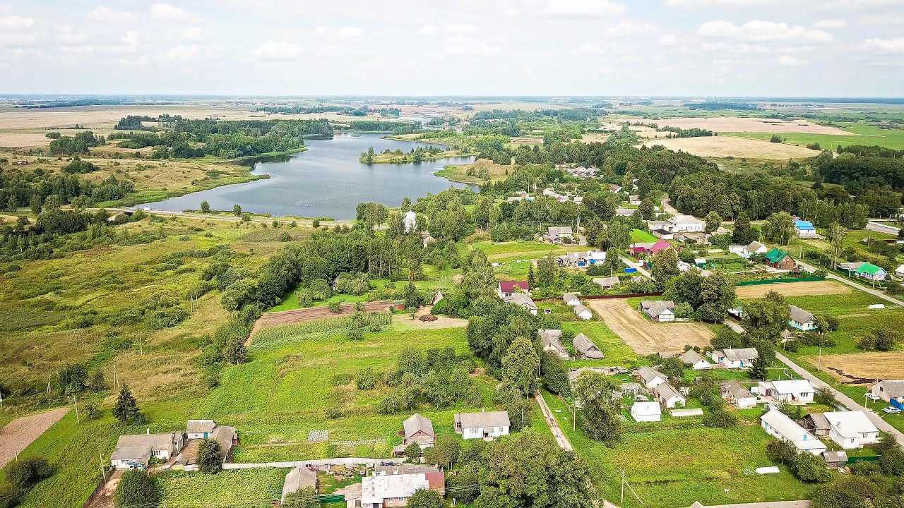 Из города в деревню: 8 семей на Могилёвщине переехали в село ради работы