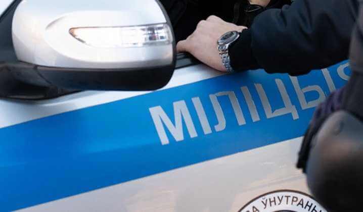 В Могилевской области мужчина устроил погром в сельском магазине и избил продавщицу — та не дала спиртного «на вексель»