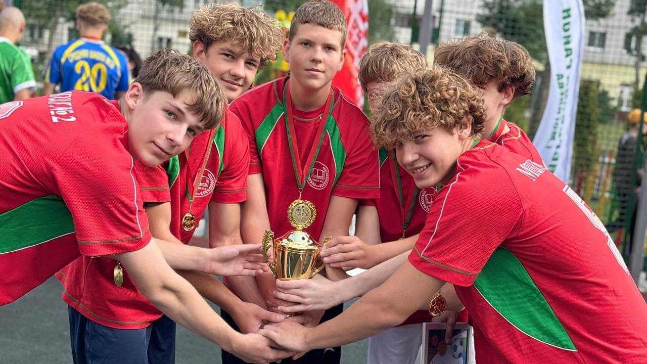 В Октябрьском районе Могилева завершился районный турнир по мини-футболу